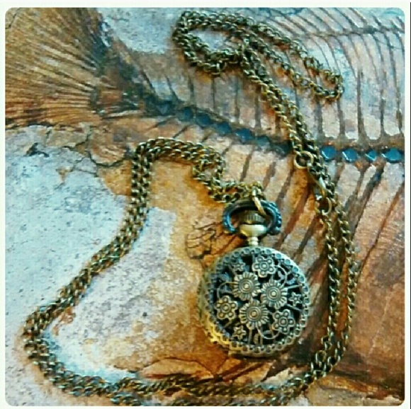 🌻Mini Floral pocket watch pendant - Picture 3 of 5