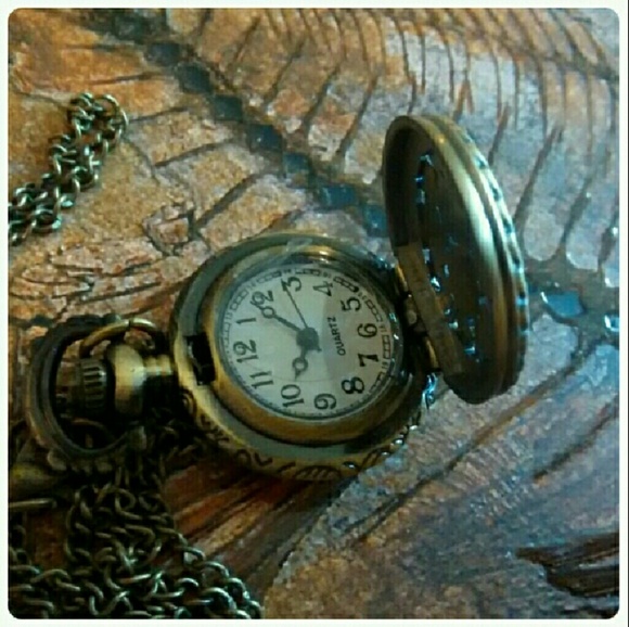🌻Mini Floral pocket watch pendant - Picture 4 of 5