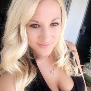 Meet your Posher, Felicia