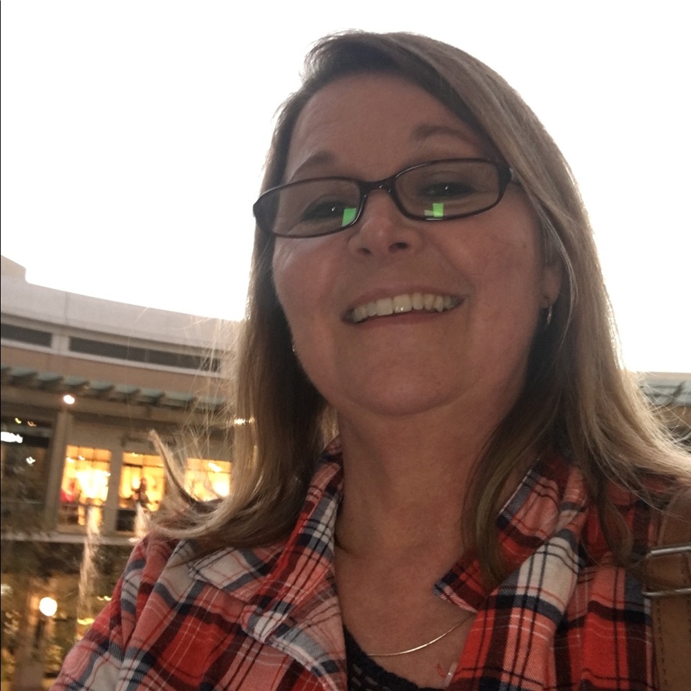 Meet your Posher, Cheryl