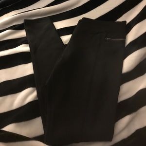 NWT! Romeo and Juliet Zipper Styled Leggings! 🖤