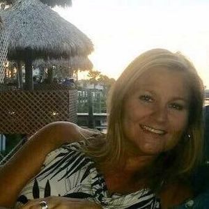 Meet your Posher, Leslie