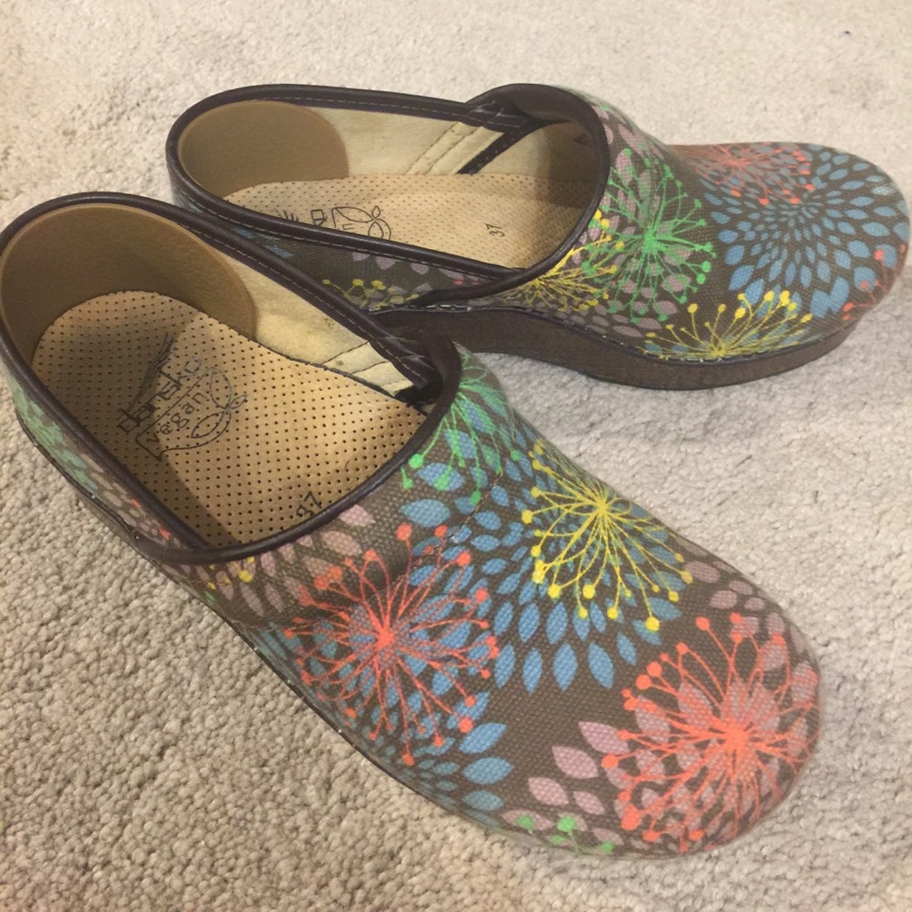 Dansko Shoes Size 37