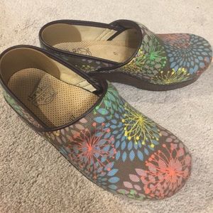 Dansko Shoes Size 37