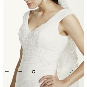 Beautiful size 18 wedding dress