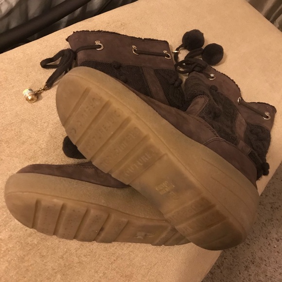 SOLD Juicy Couture SnowBunny Knit Boot Chocolate - Picture 6 of 8