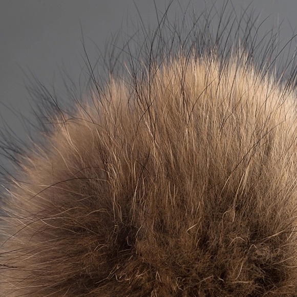 ✨Gray Cashmere Beanie With Fur Pom Pom Detail✨ - Picture 4 of 5