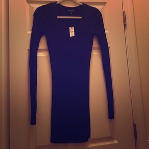 Sweater tunic with high slit on one side