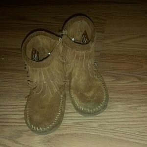 Toddler Minnetonka booties