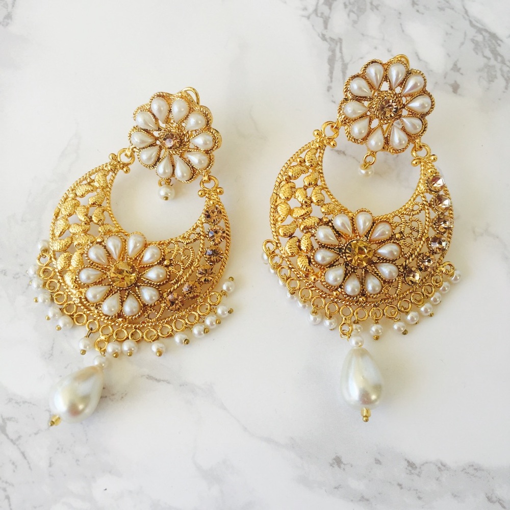 Earrings Gold and Pearl