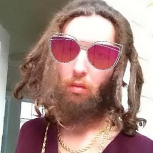 Meet your Posher, Aaron