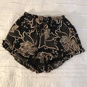 Honey Punch flower shorts
