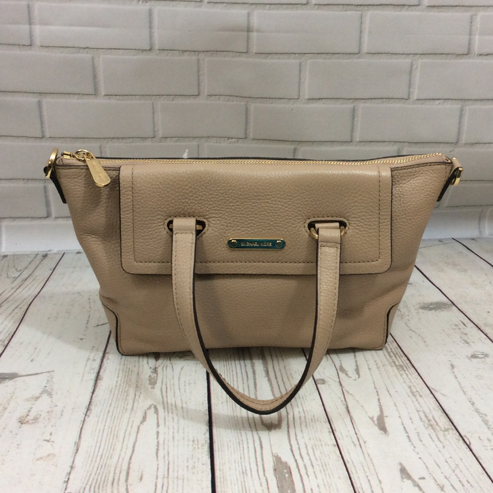 NWT {Michael Kors} purse