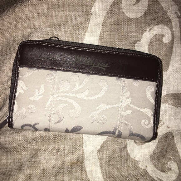 organizing wallet