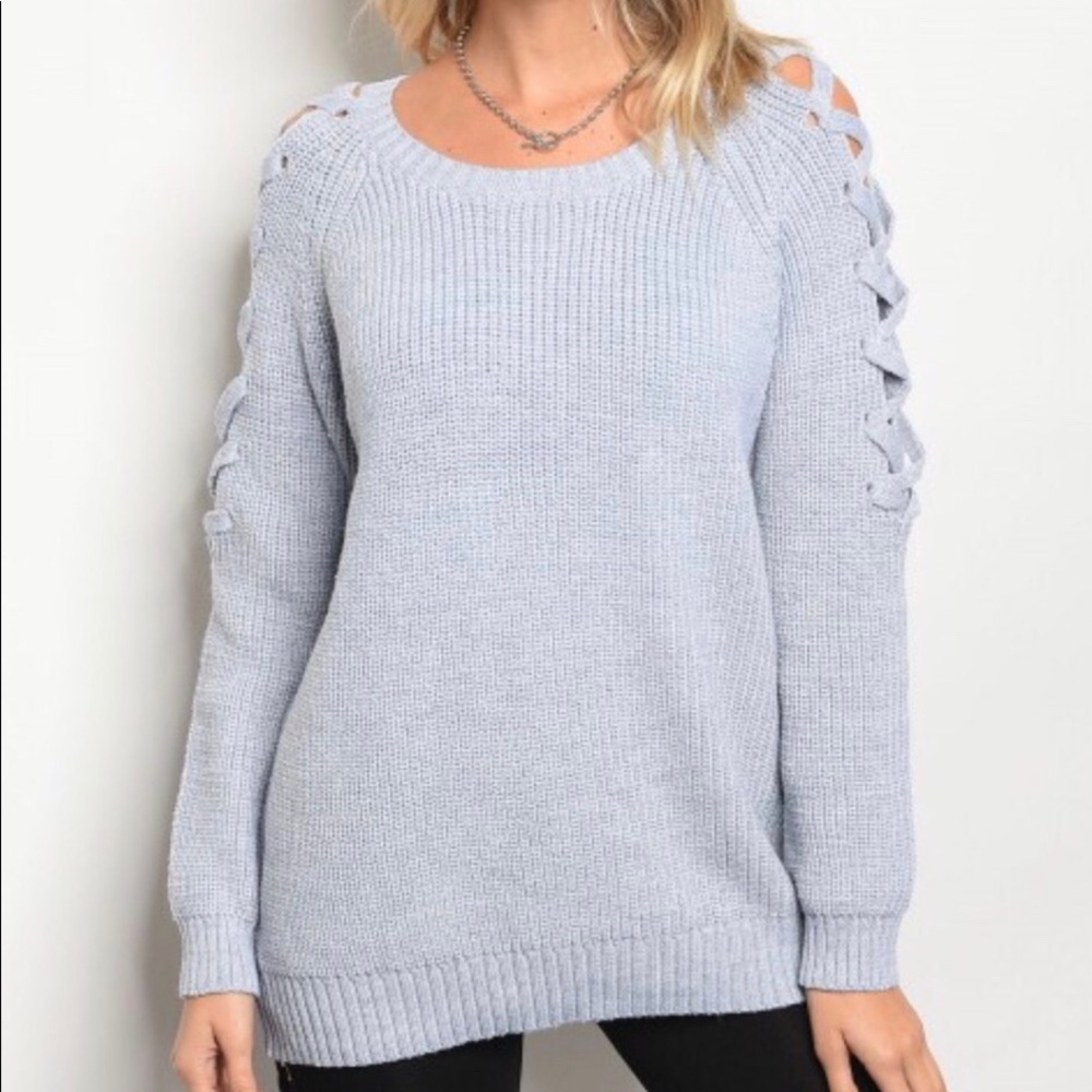 NEW!💕Long Criss Cross Accent Sleeve Sweater🎊🛍 - Picture 2 of 8