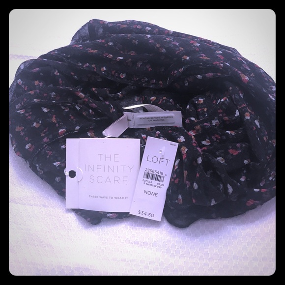 Ann Taylor LOFT The Infinity Scarf black floral - Picture 2 of 8