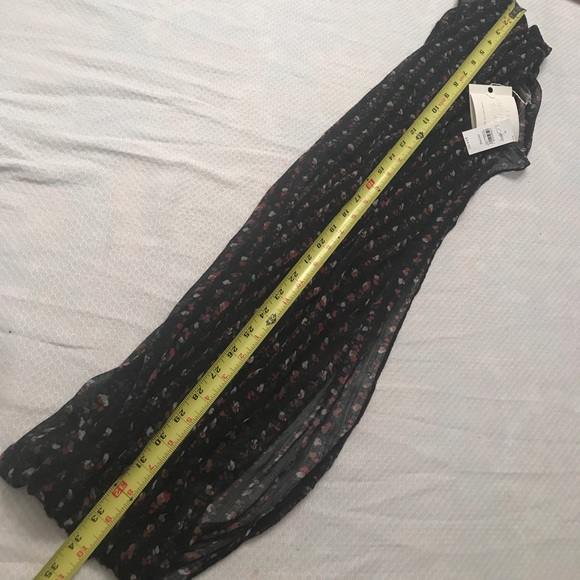 Ann Taylor LOFT The Infinity Scarf black floral - Picture 4 of 8