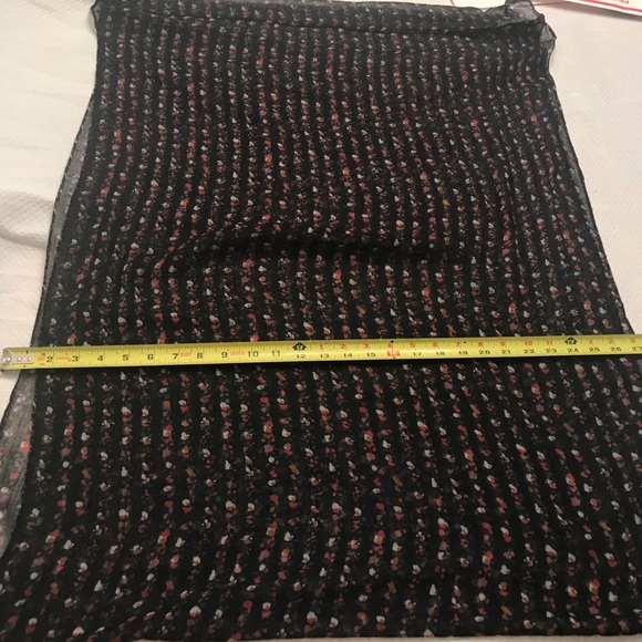 Ann Taylor LOFT The Infinity Scarf black floral - Picture 5 of 8