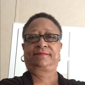 Meet your Posher, Ernestine