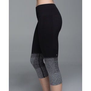 Lululemon Black Ombre Crop NWOT Size 6