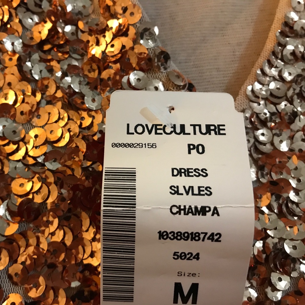 Beautiful sequence dress - Picture 3 of 5