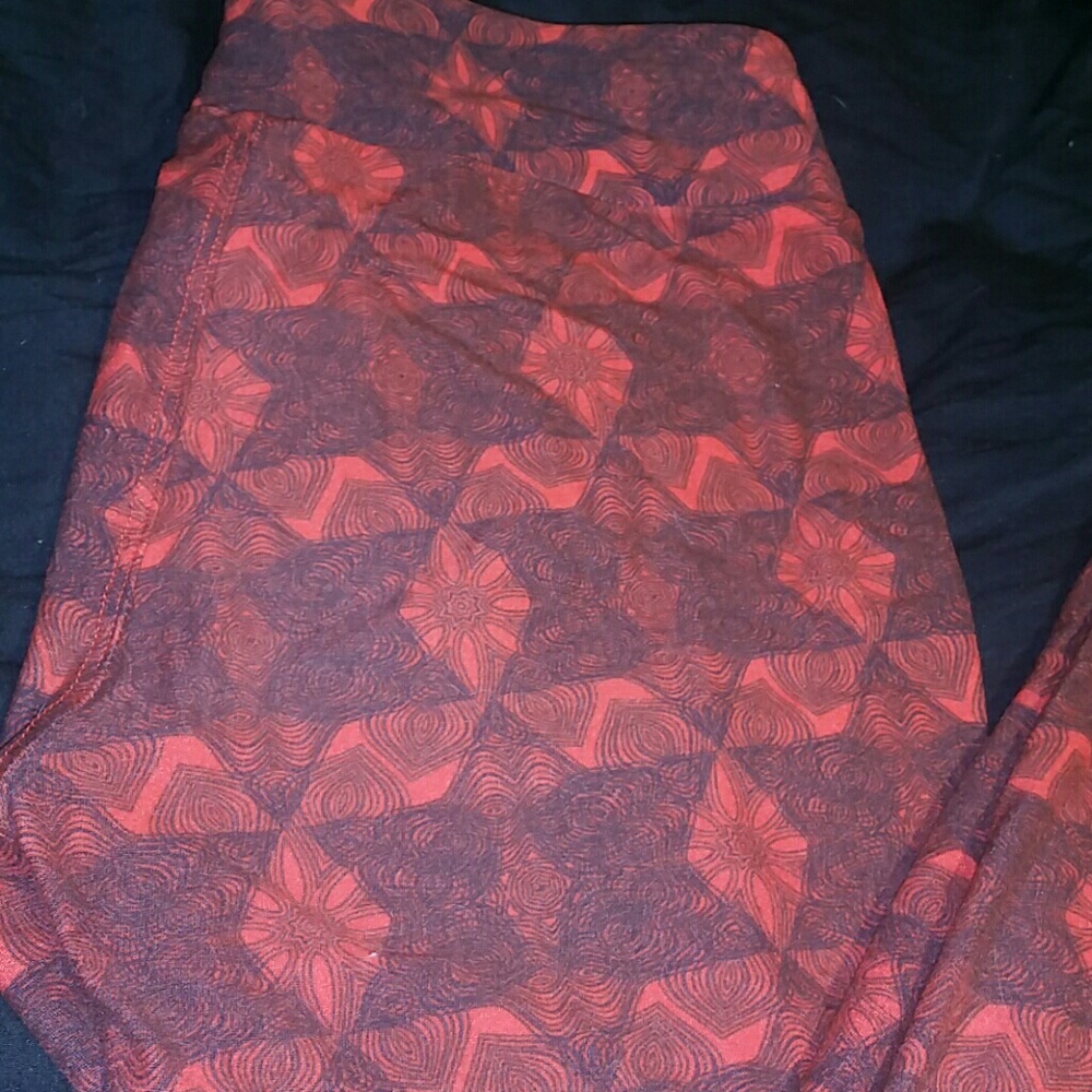 Lularoe one size leggings!