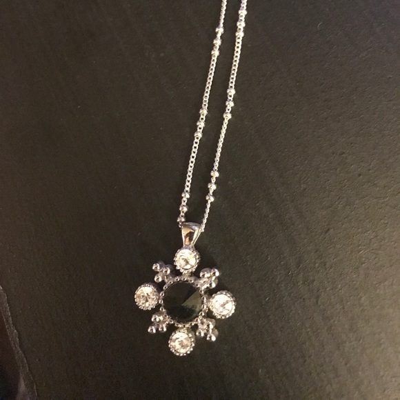Lia Sophia necklace - Picture 2 of 2
