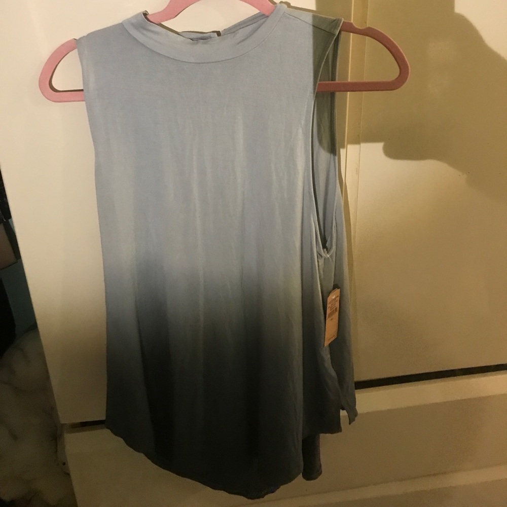 Ombré grey to black muscle man tank