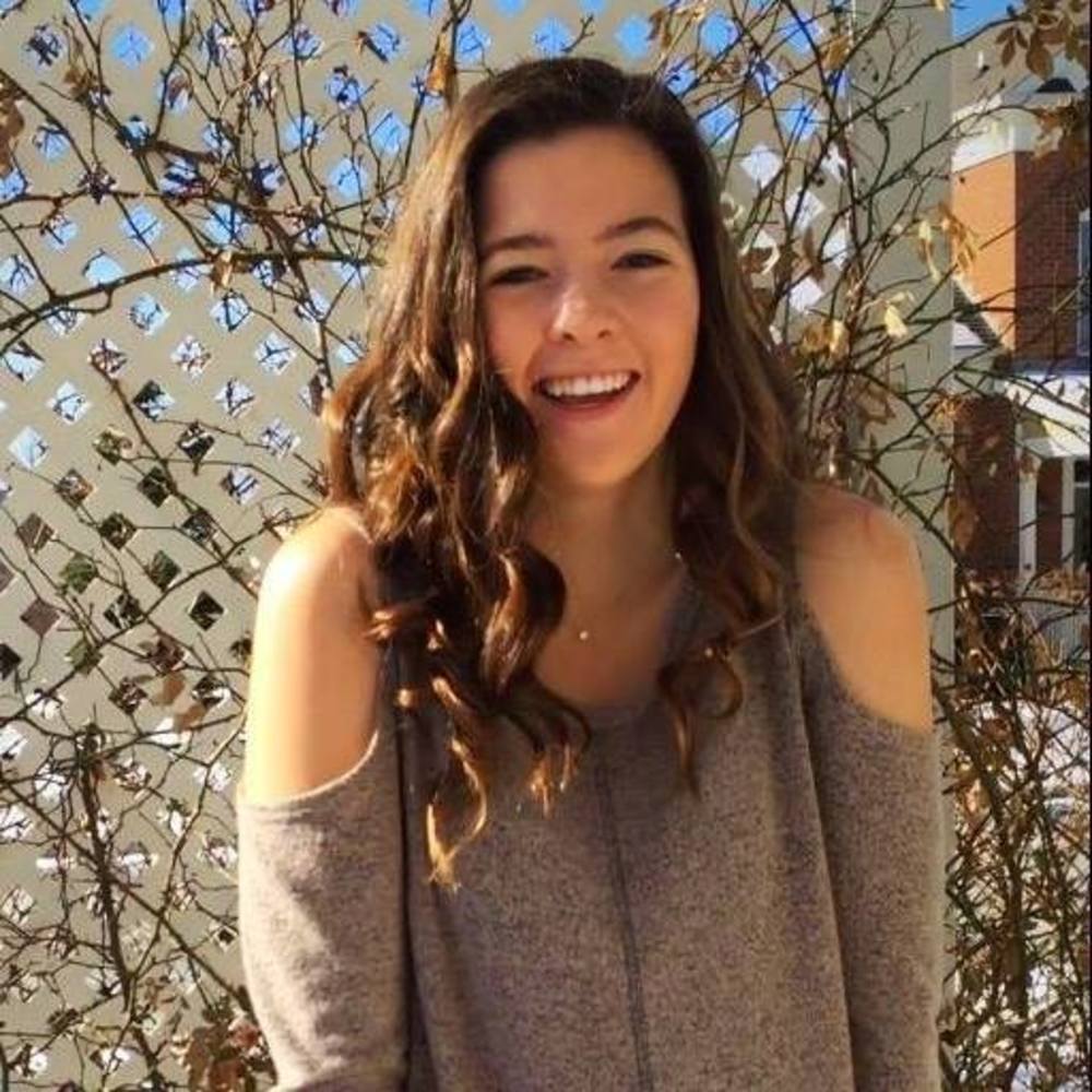 Meet your Posher, Caroline