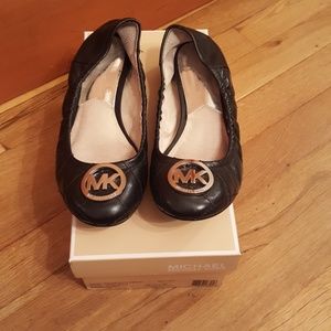 Michael Kors Ballet Flats in Black