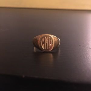 Engraved signet ring
