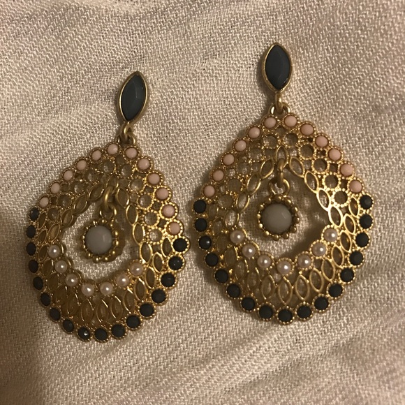 Lia Sophia earrings - Picture 1 of 1
