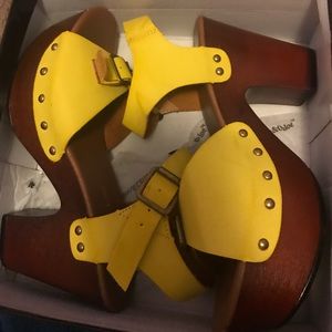 Yellow chunky platform heel