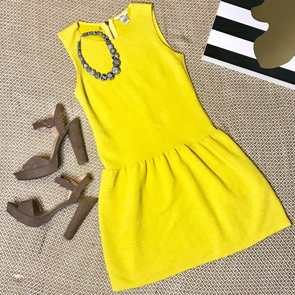 🔪PRICE CUT - Bar III Yellow Drop Waist Dress
