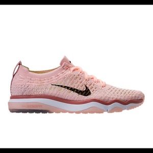 Nike women’s Air Zoom Fearless Flyknit blush