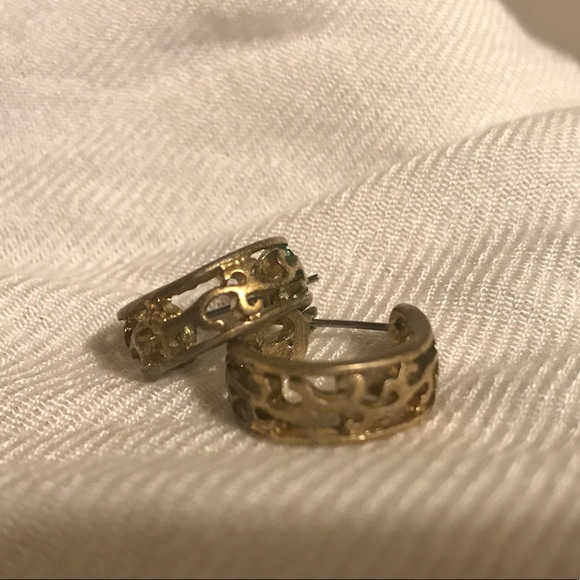 Lia Sophia earrings - Picture 1 of 3