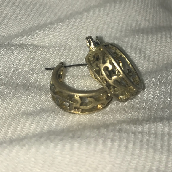 Lia Sophia earrings - Picture 2 of 3