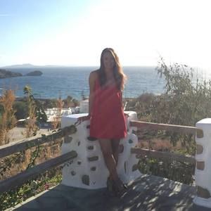 Meet your Posher, Rebecca