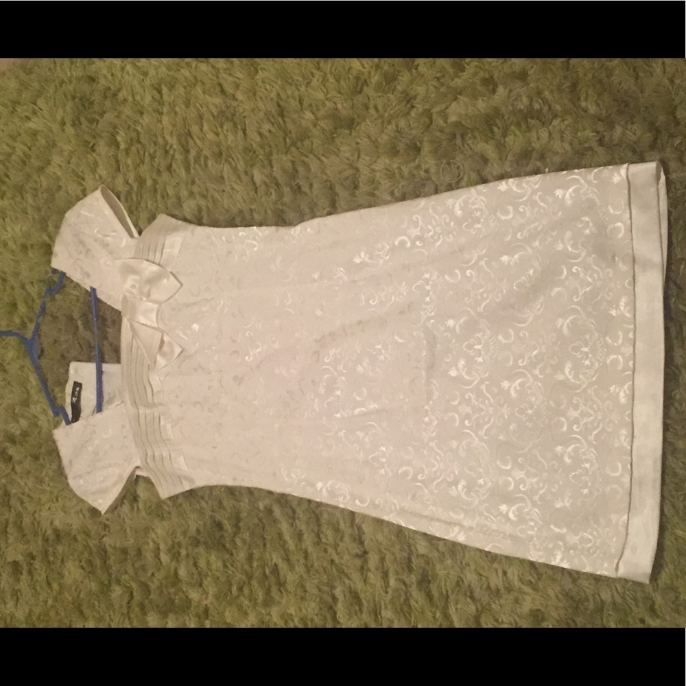 White qipao