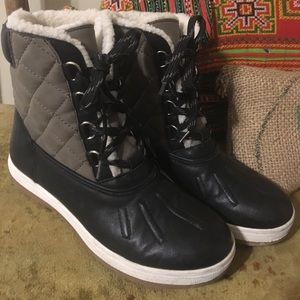 Mossimo Winter Boots, size 8