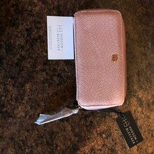 Hudson & Bleecker Zip Wallet (Rose Color)