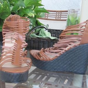 Ashley Stewart congac platform