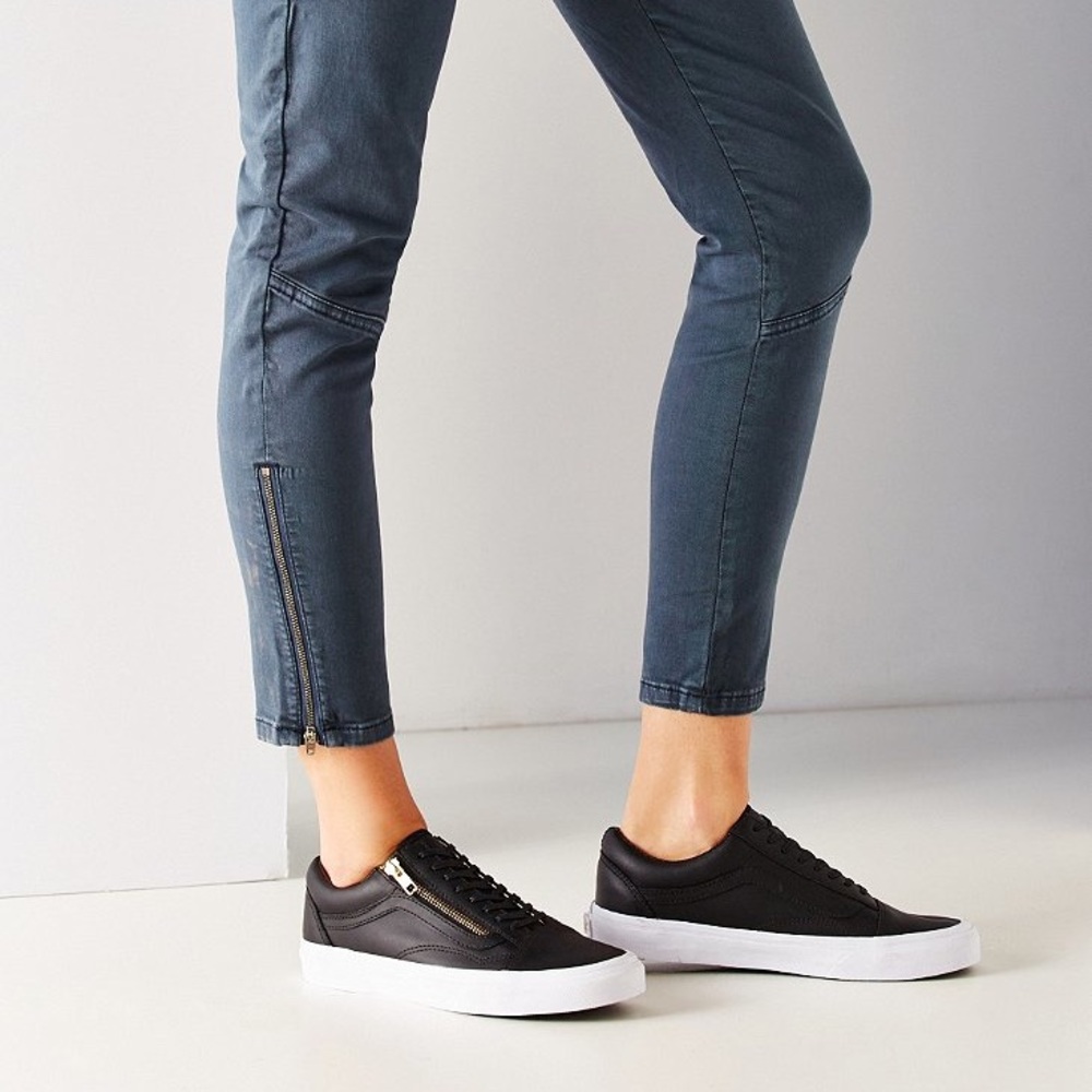 "Old skool" zipper women's vans