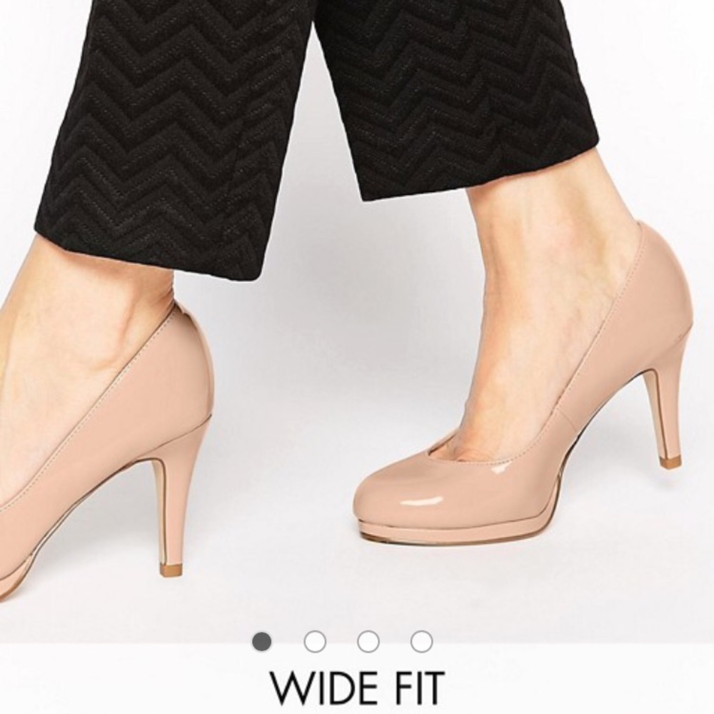 New Look Wide Fit Patent Nude Heeled Pumps