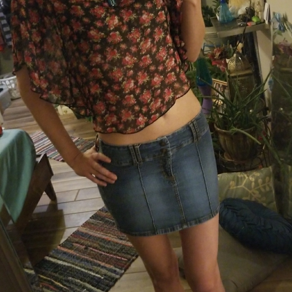 Jean mini skirt