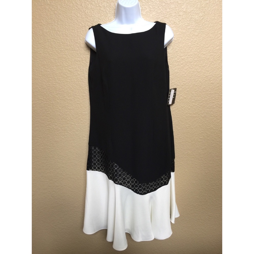 NWT Nine West black and white midi dress.