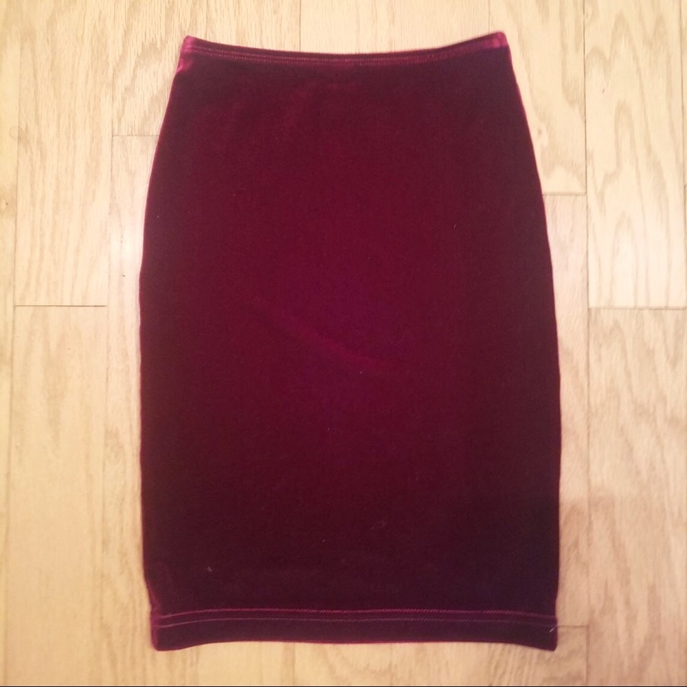 American Apparel Velvet Body-con Skirt