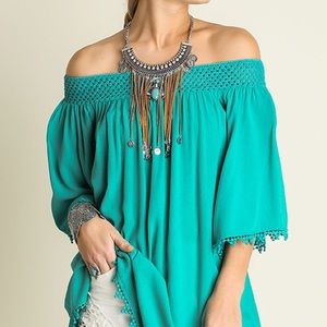 Umgee off shoulder top