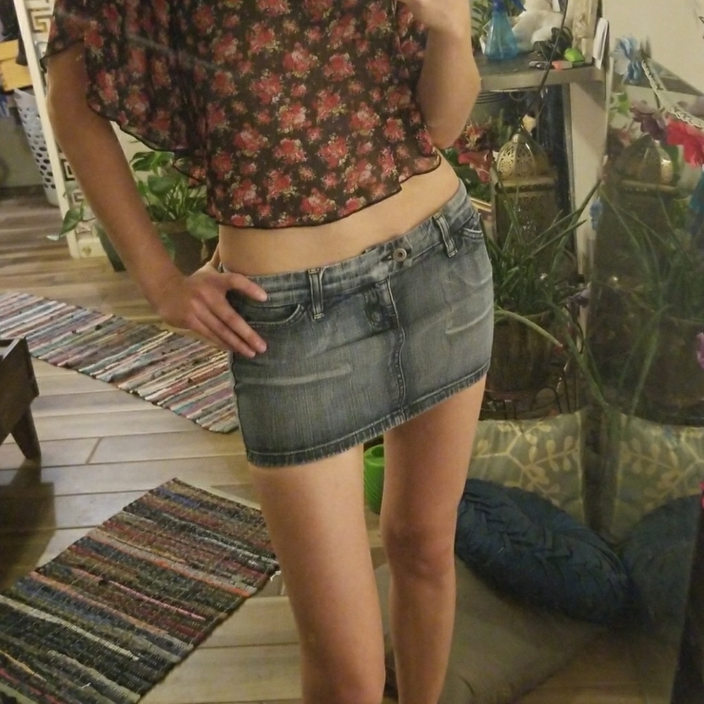 Jean mini skirt