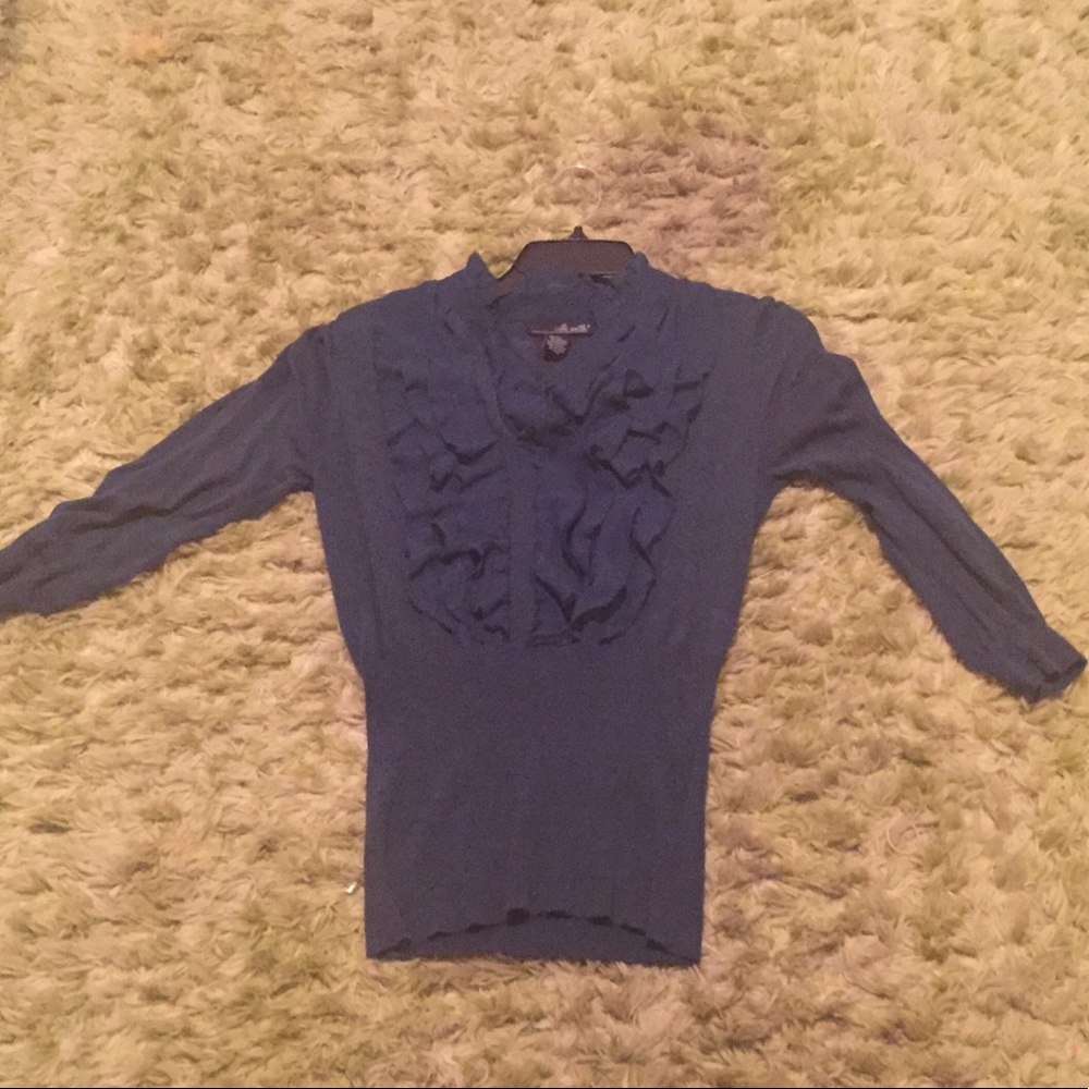 Ruffled mid sleeved blouse